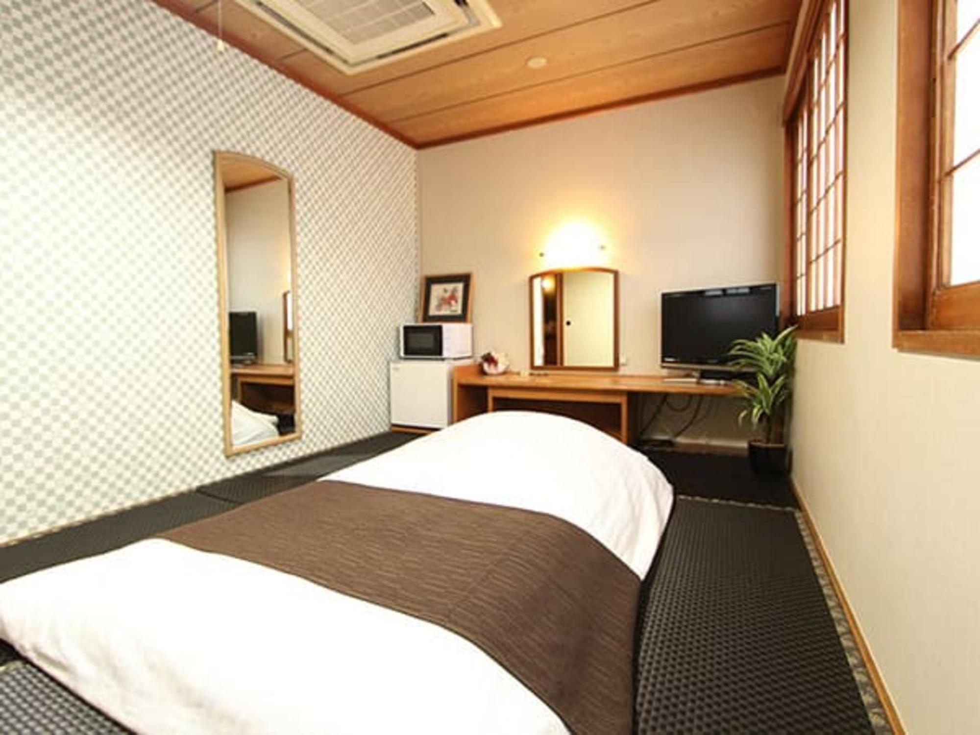 Hotel Livemax Budget Naha Tomarikou Dış mekan fotoğraf