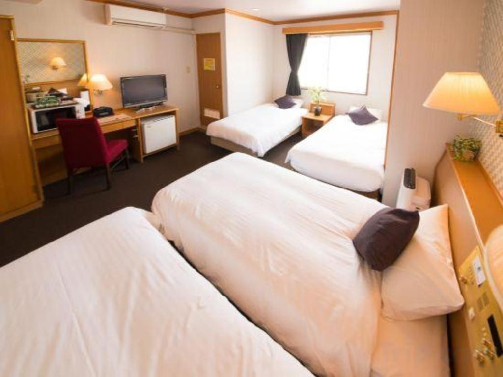 Hotel Livemax Budget Naha Tomarikou Dış mekan fotoğraf