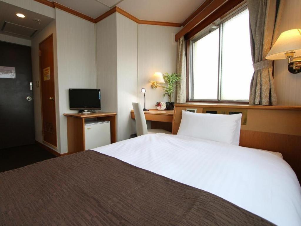 Hotel Livemax Budget Naha Tomarikou Dış mekan fotoğraf