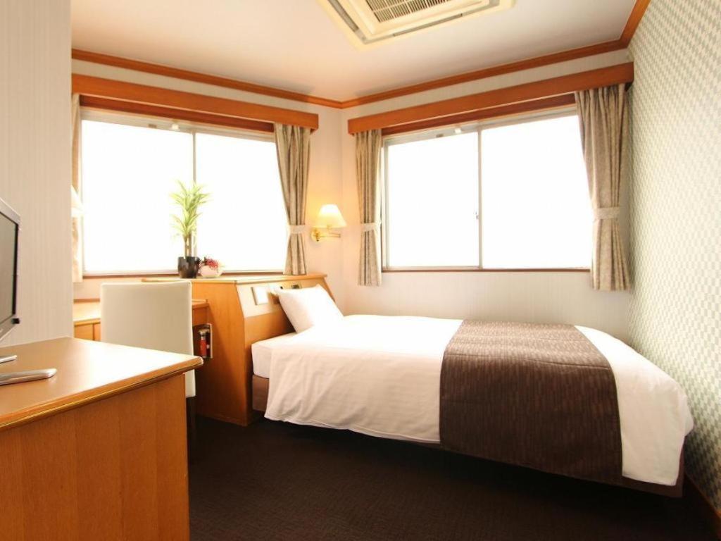 Hotel Livemax Budget Naha Tomarikou Dış mekan fotoğraf
