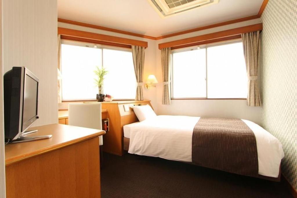 Hotel Livemax Budget Naha Tomarikou Dış mekan fotoğraf